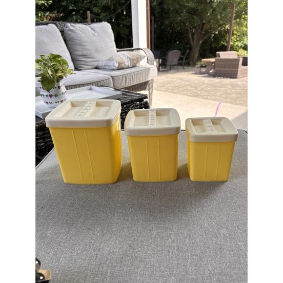 MCM Plastic Canister Set Mid Century Coffee Sugar Tea Yellow 3 Pc Nesting - Picture 6 of 9